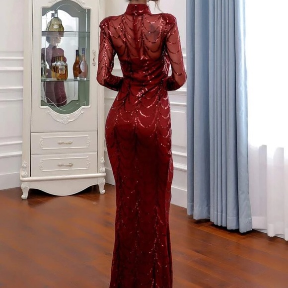 Dress - Picture 3 of 6